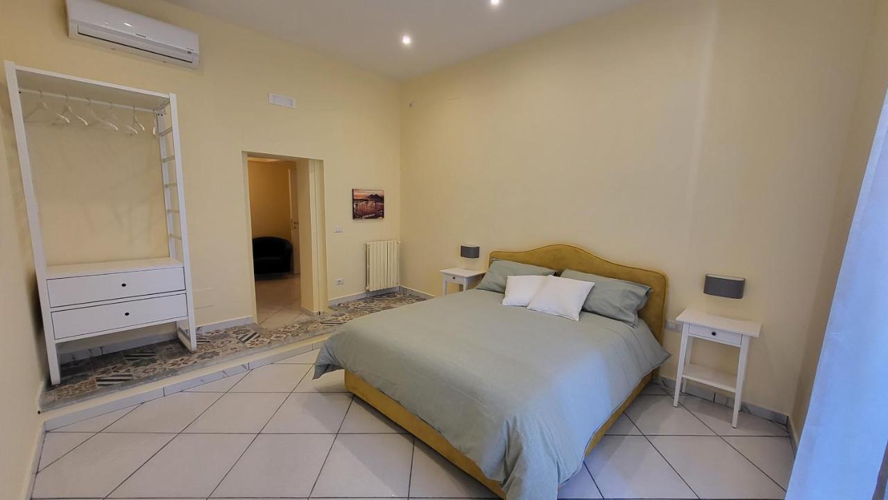 La Casa Di Bruno Suites Napoli Esterno foto