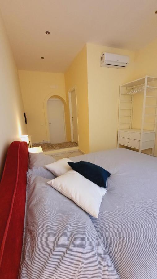 La Casa Di Bruno Suites Napoli Esterno foto